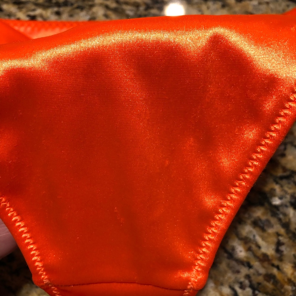 Triangl Bikini - Picture 4 of 5